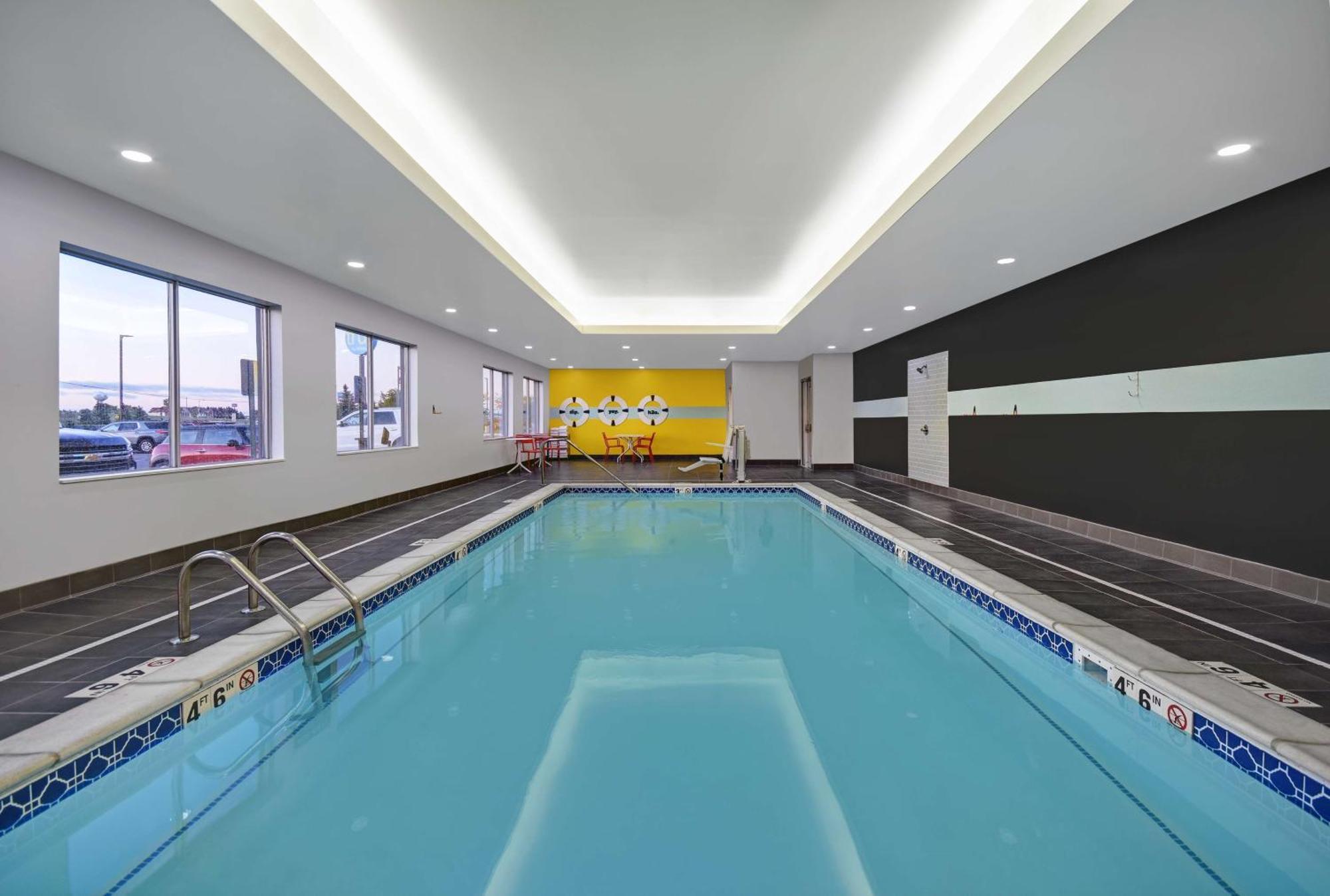 Hotel Tru By Hilton Gaylord, Mi Exteriér fotografie
